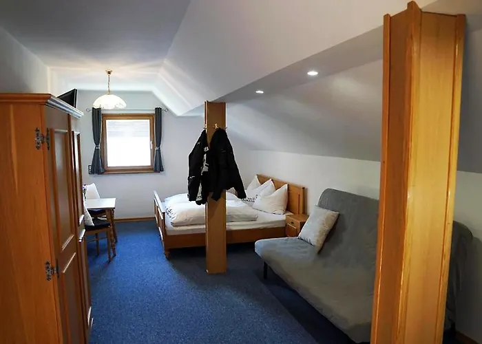 Haus Alpenland 公寓